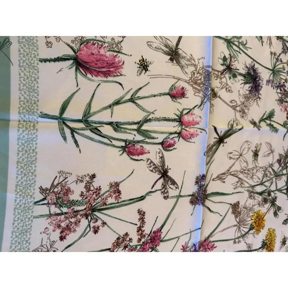 Elegant Floral Print Scarf